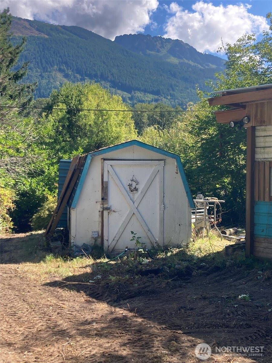 9535 Colony Lane, Concrete, WA 98237