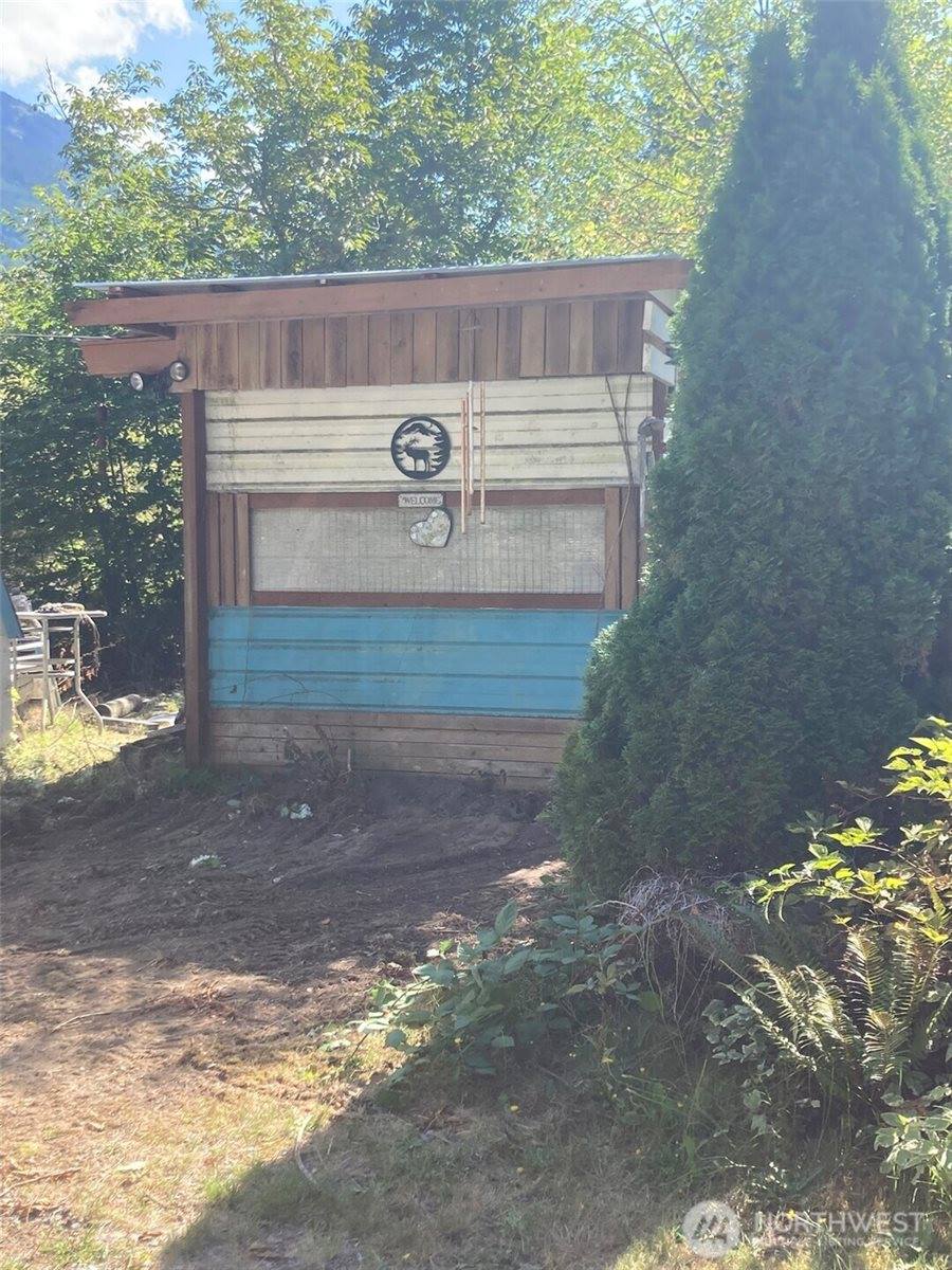 9535 Colony Lane, Concrete, WA 98237