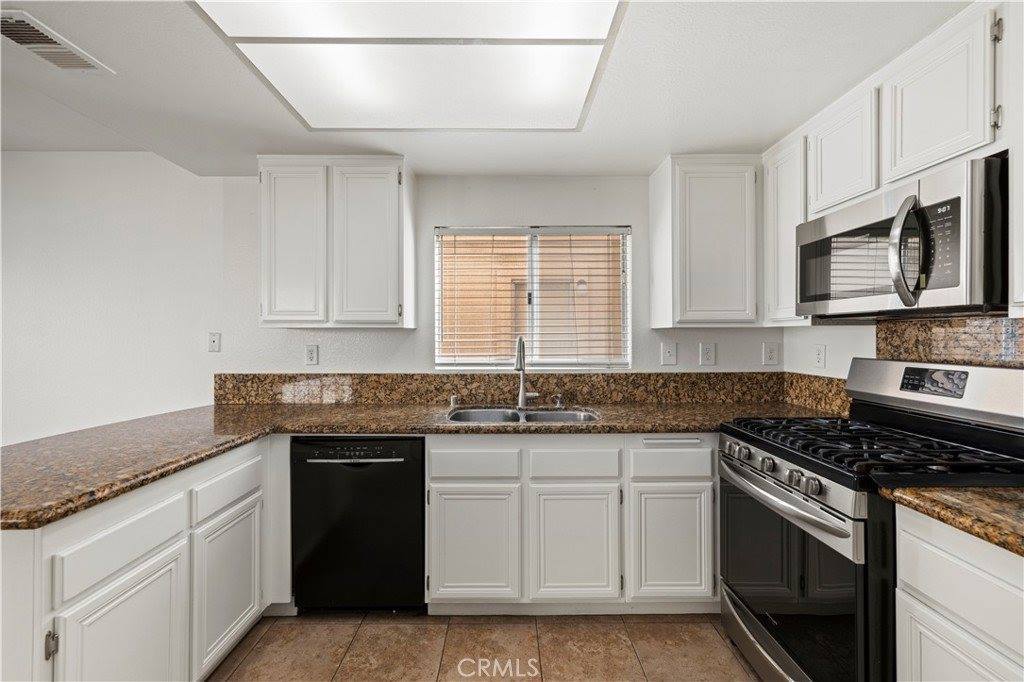 18728 Vista Del Canon, Newhall, CA 91321