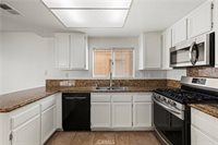 18728 Vista Del Canon, Newhall, CA 91321