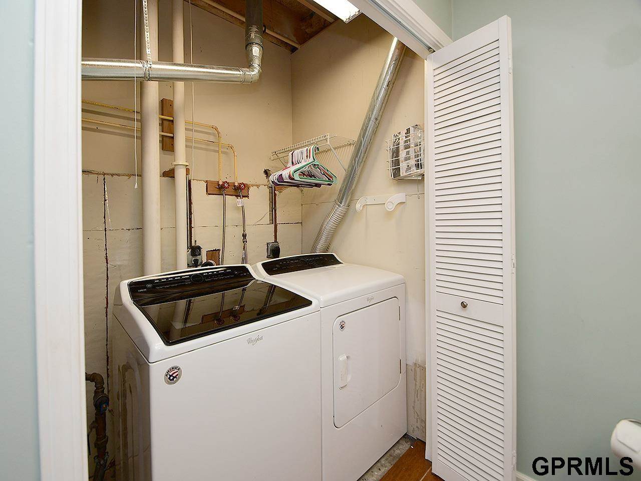 18704 Washington Street, Omaha, NE 68135