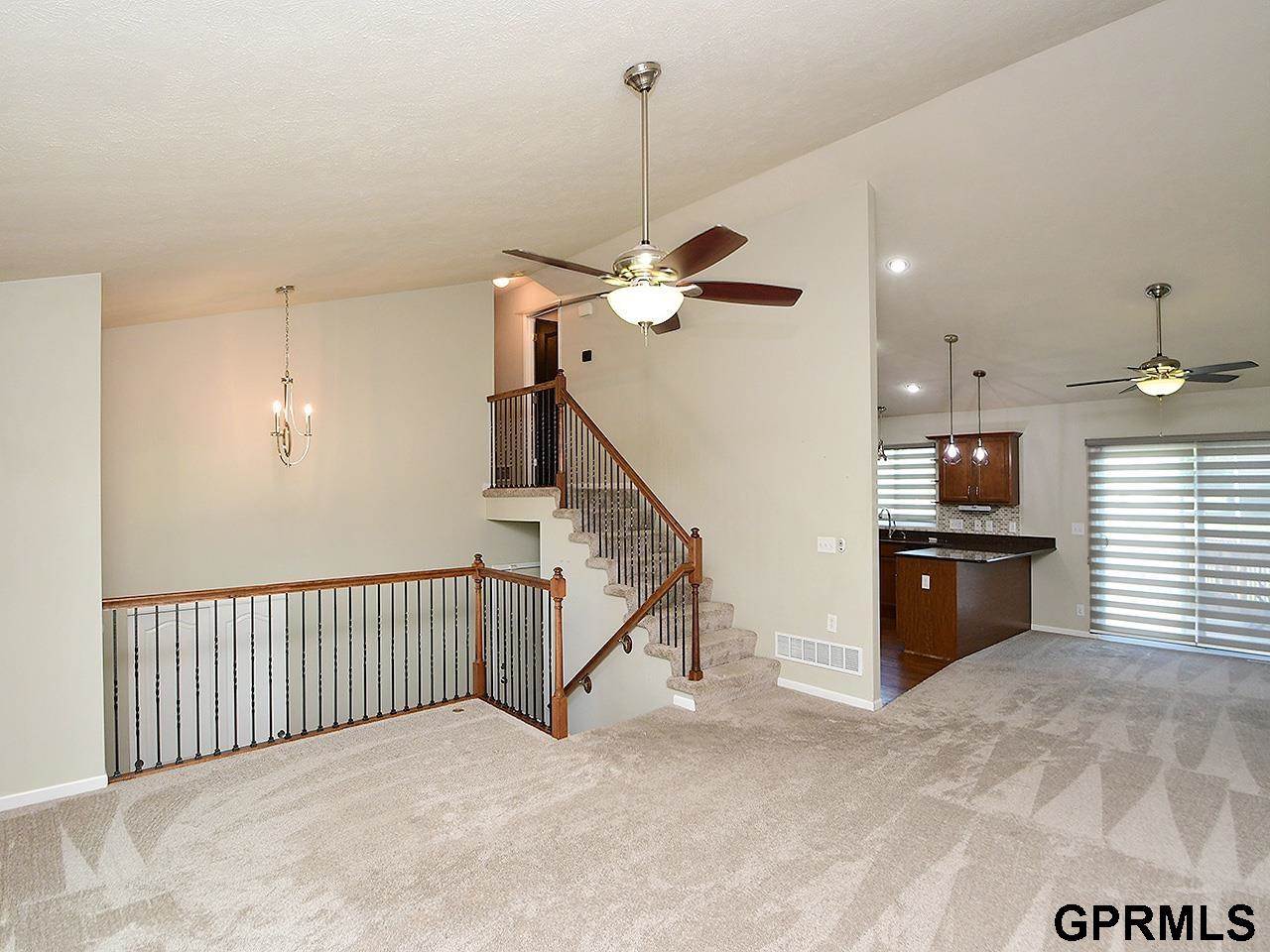 18704 Washington Street, Omaha, NE 68135