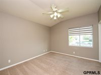 18704 Washington Street, Omaha, NE 68135