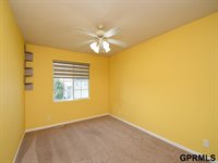 18704 Washington Street, Omaha, NE 68135