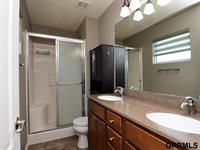 18704 Washington Street, Omaha, NE 68135