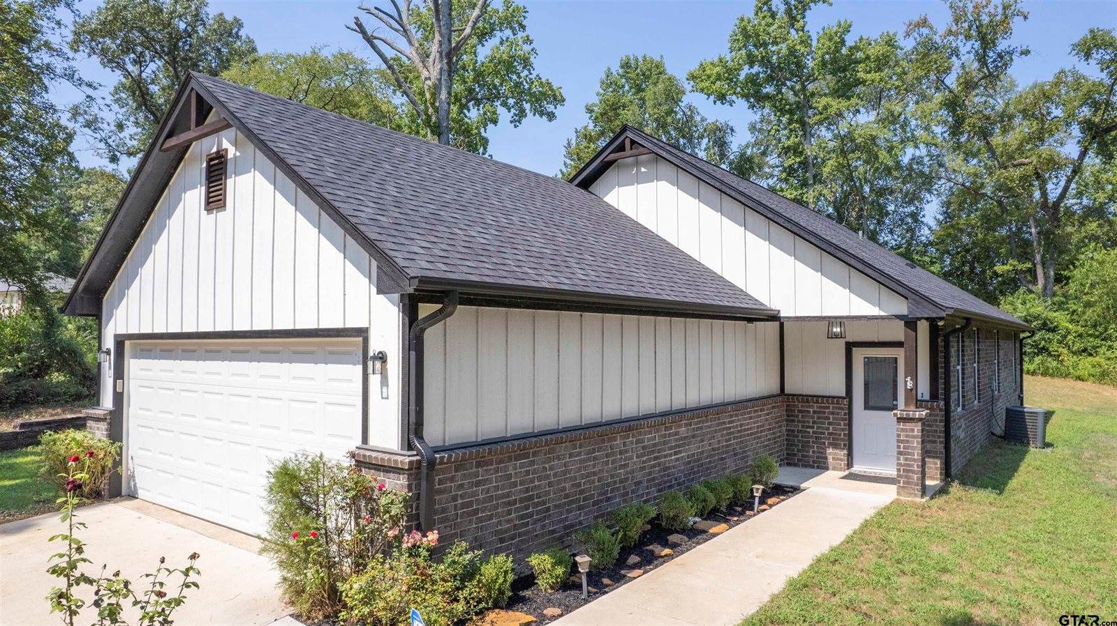 9710 W Lakeshore Dr, Tyler, TX 75709