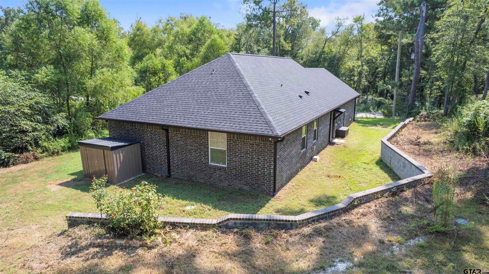 9710 W Lakeshore Dr, Tyler, TX 75709