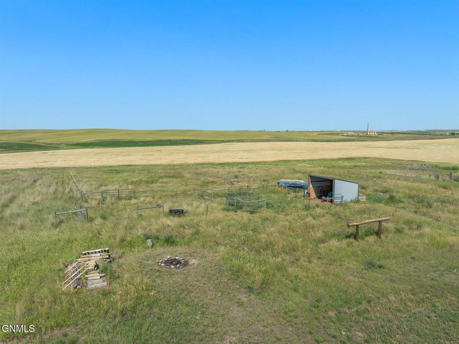 2641 141q Avenue NW, Alexander, ND 58831