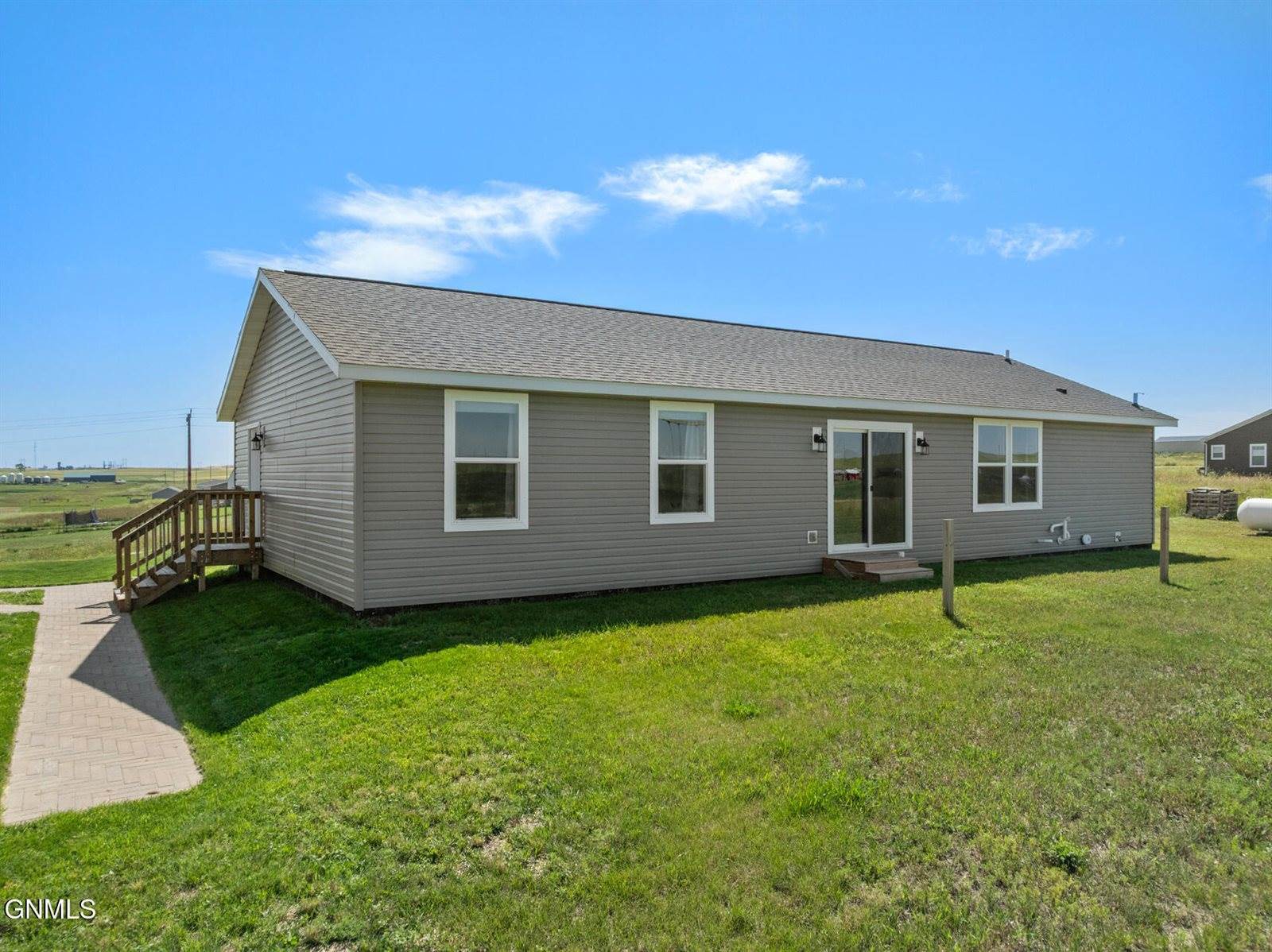2641 141q Avenue NW, Alexander, ND 58831