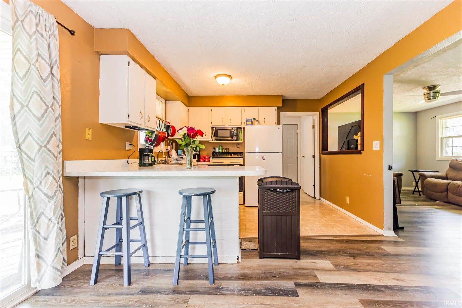 517 S Ohio Street, Parker City, IN 47368