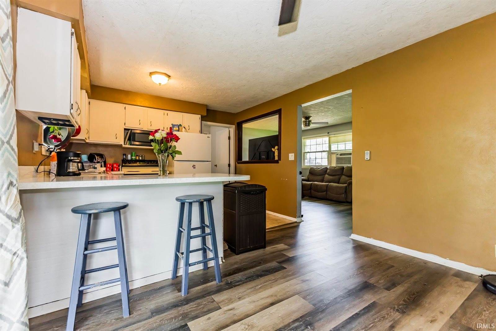 517 S Ohio Street, Parker City, IN 47368