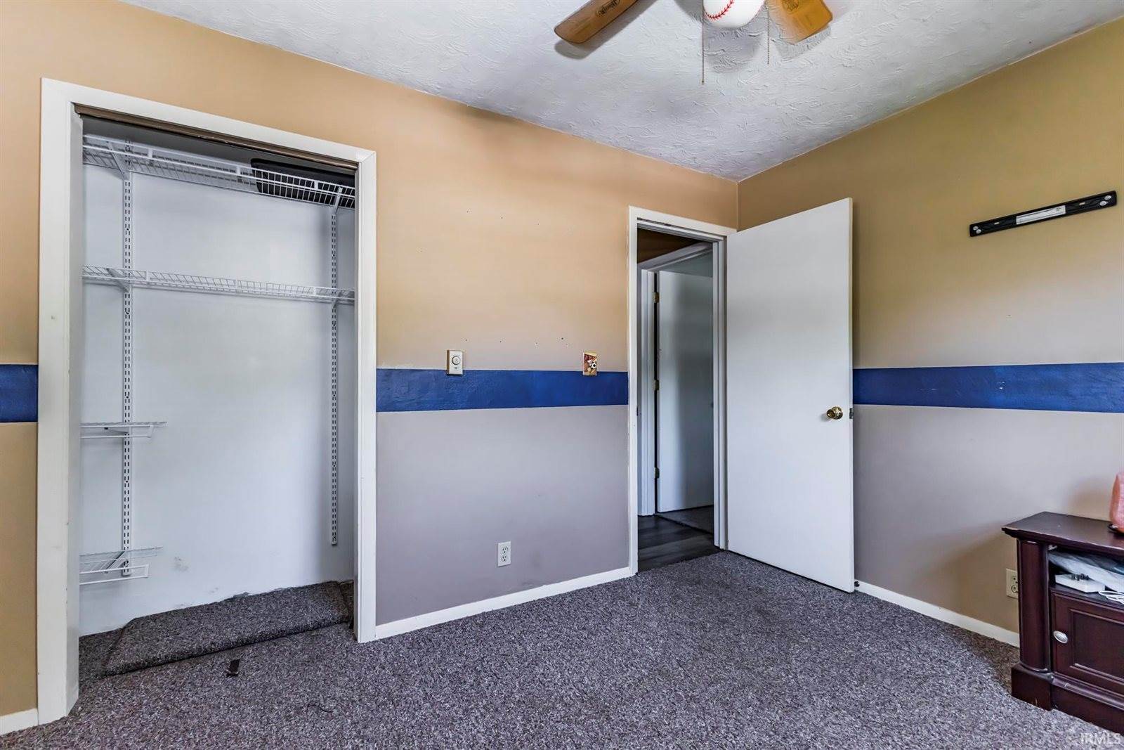 517 S Ohio Street, Parker City, IN 47368