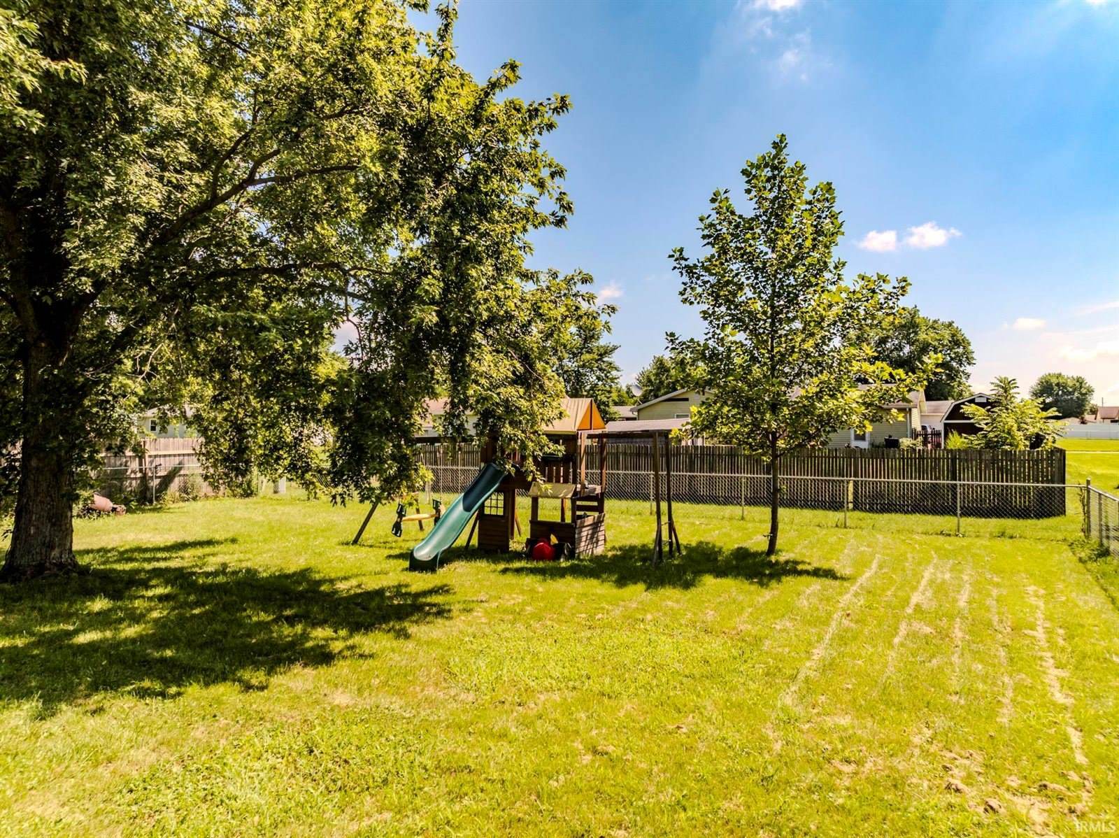 517 S Ohio Street, Parker City, IN 47368