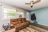 517 S Ohio Street, Parker City, IN 47368