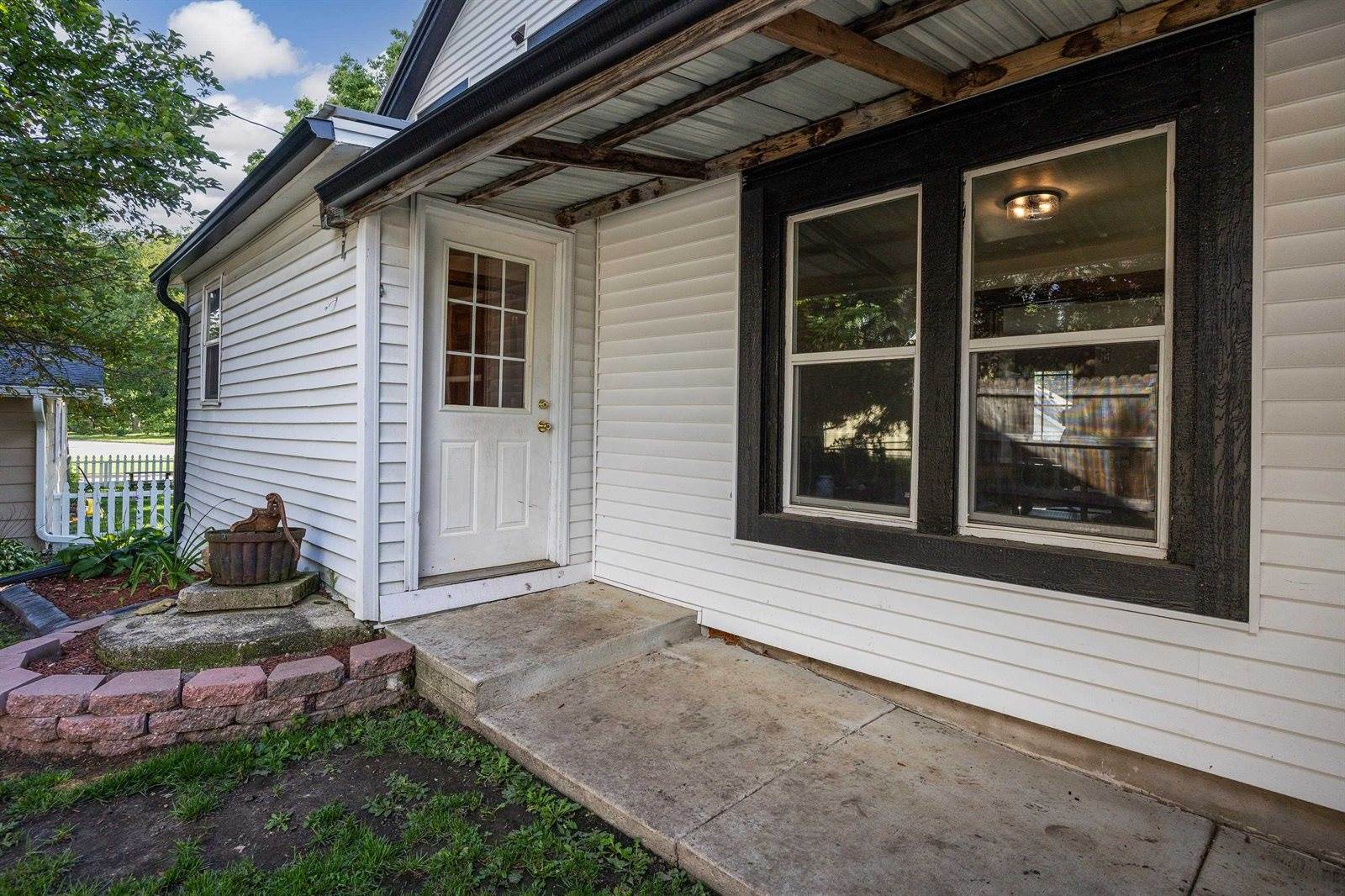 1208 23rd, Monroe, WI 53566