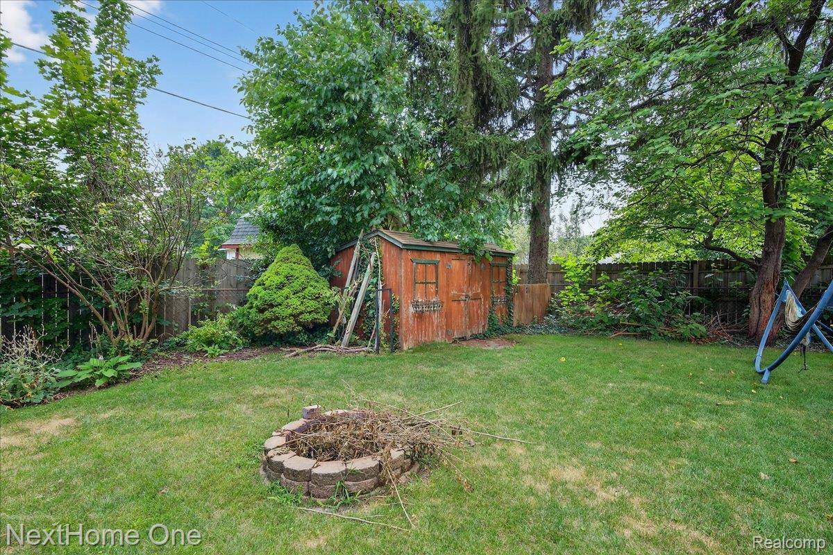 2093 Kingswood Drive, FlintCity_Genesee, MI 48507