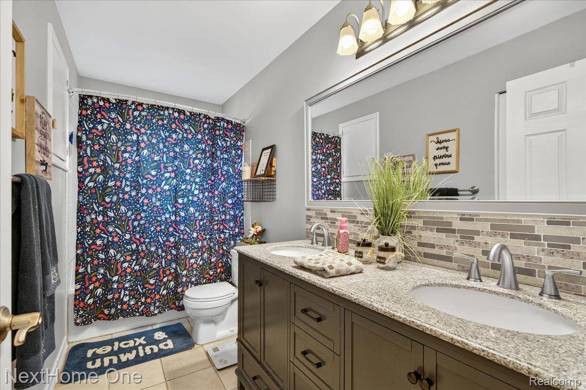 2093 Kingswood Drive, FlintCity_Genesee, MI 48507