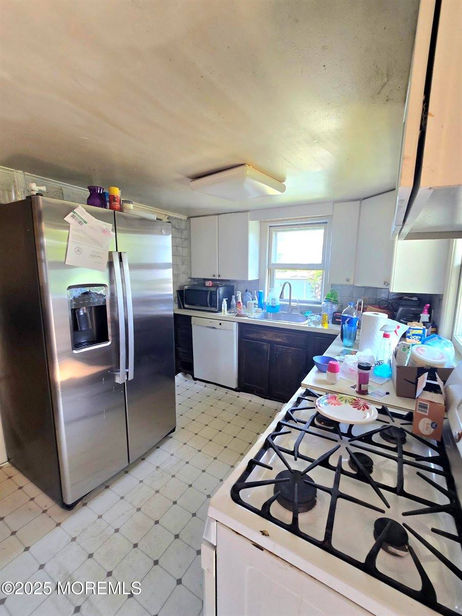 647 East Bay Avenue, Barnegat, NJ 08005