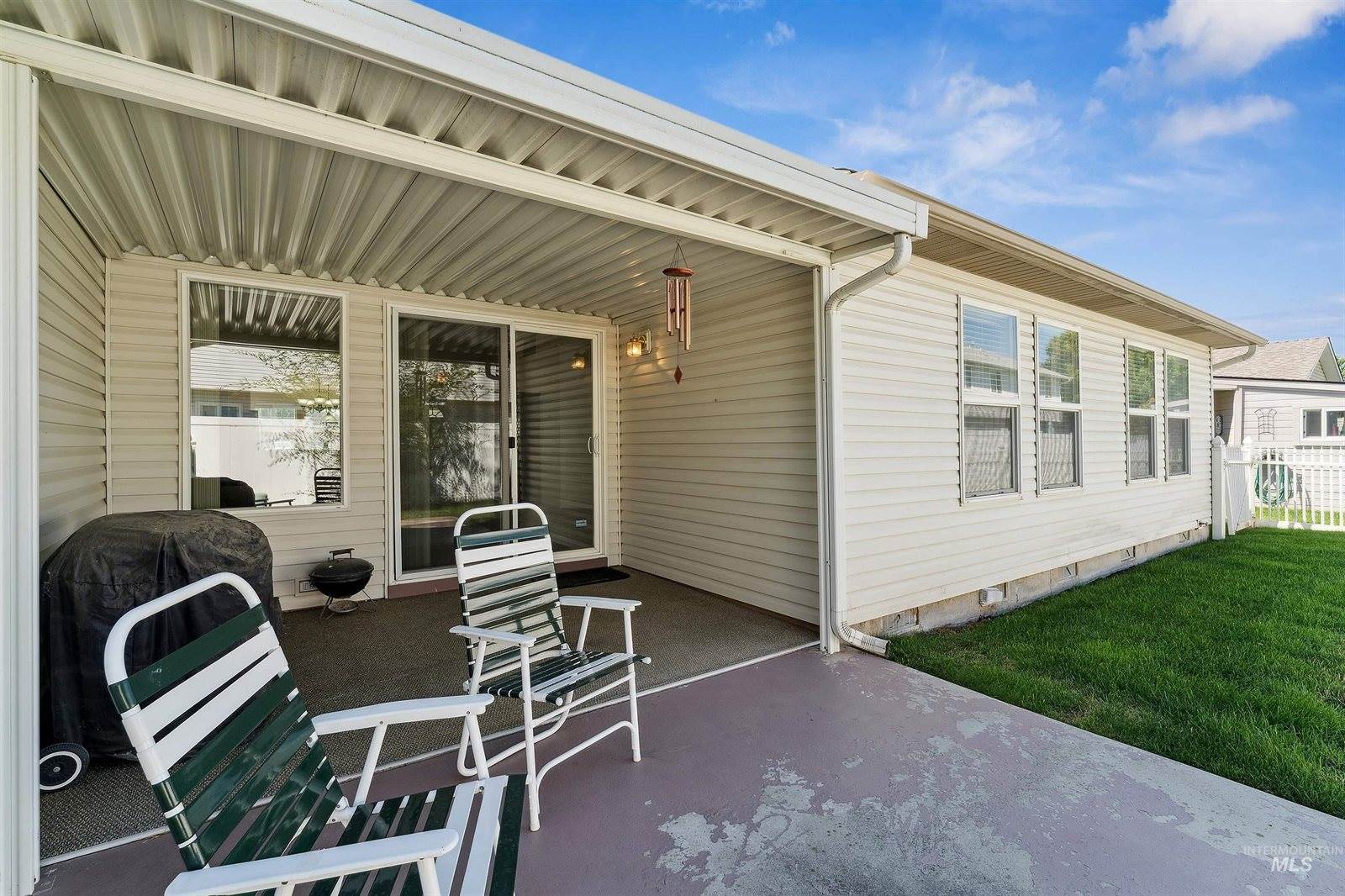 256 East Carmel Dr, Meridian, ID 83646