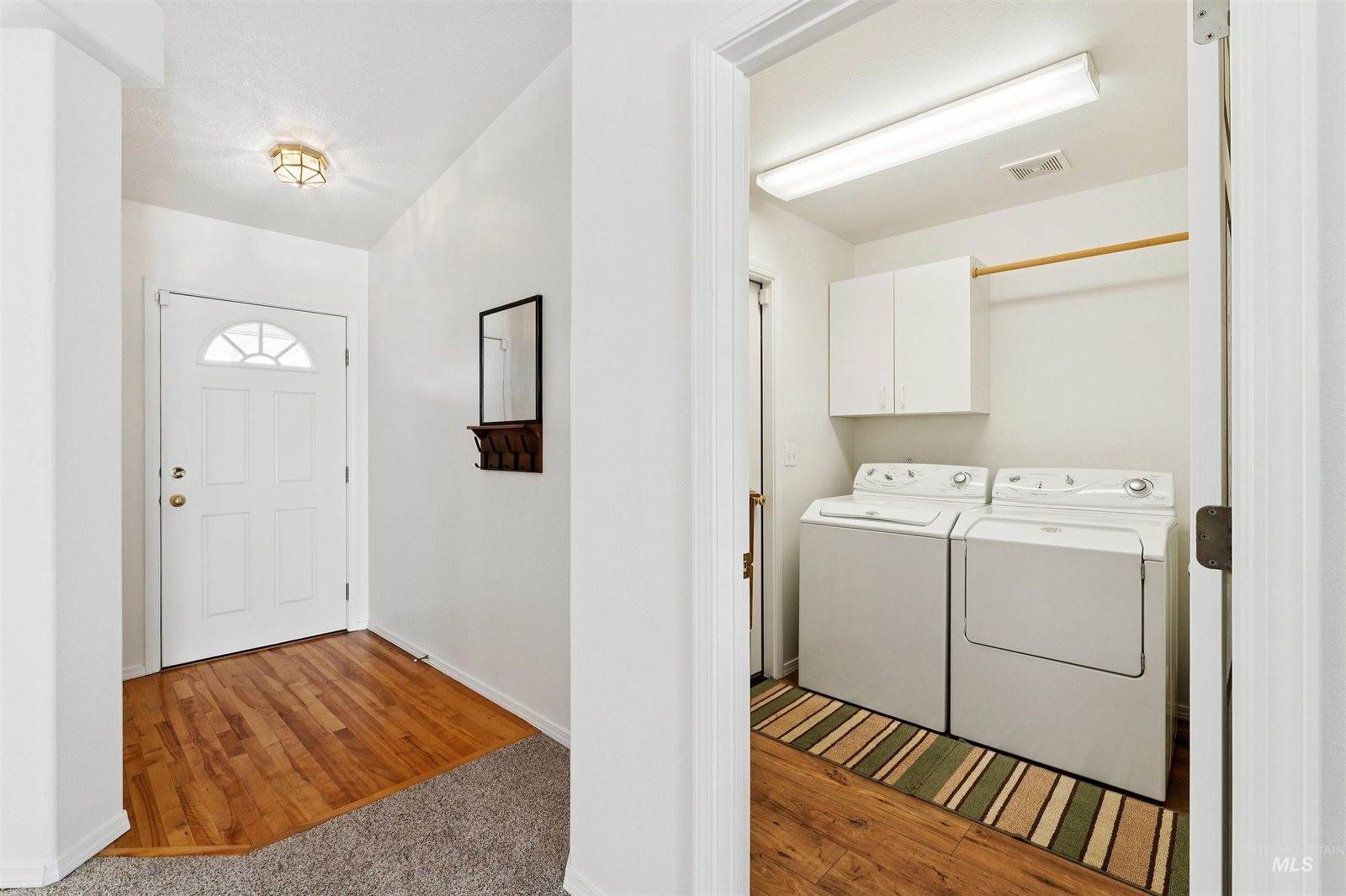 256 East Carmel Dr, Meridian, ID 83646