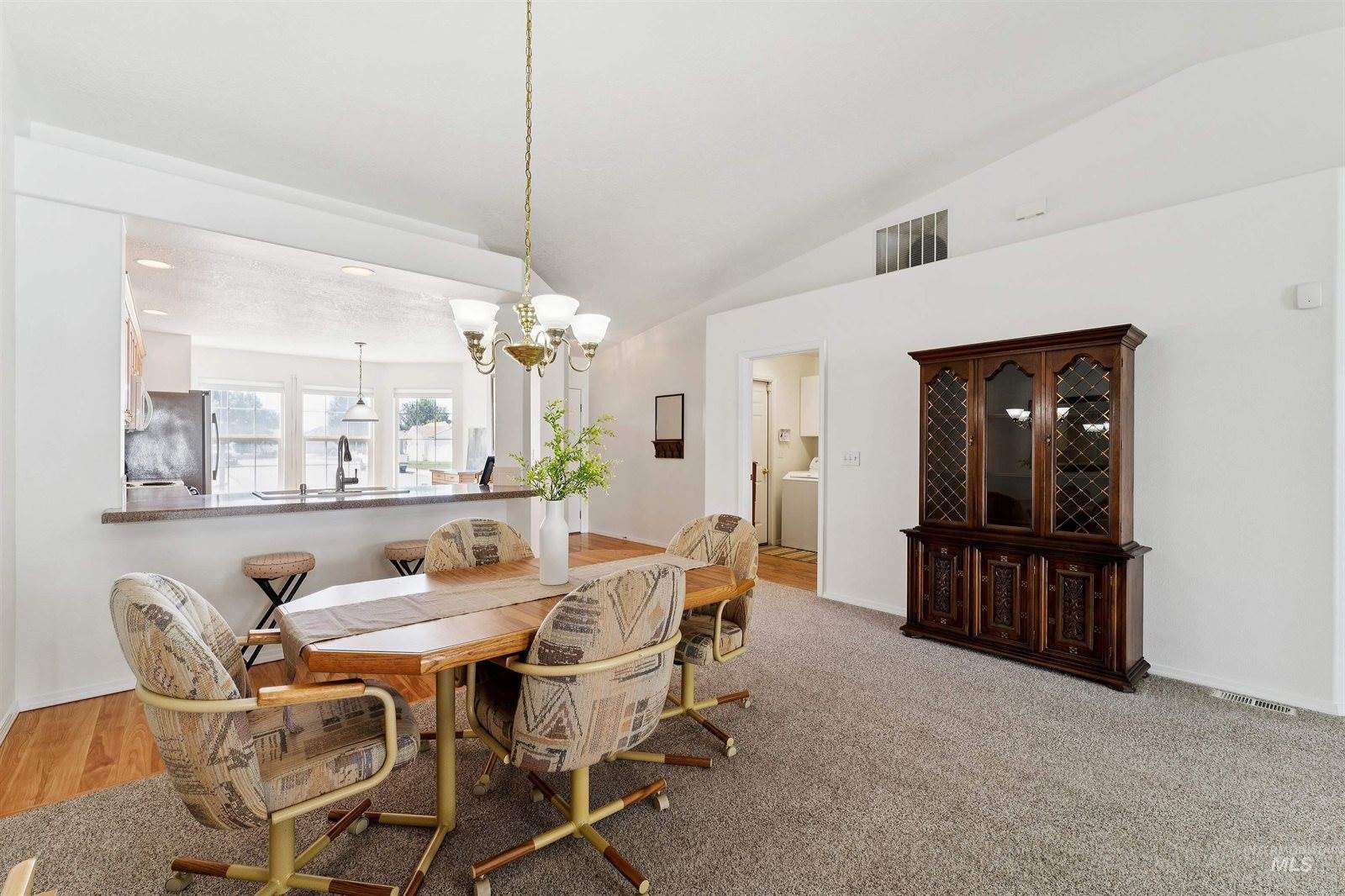 256 East Carmel Dr, Meridian, ID 83646