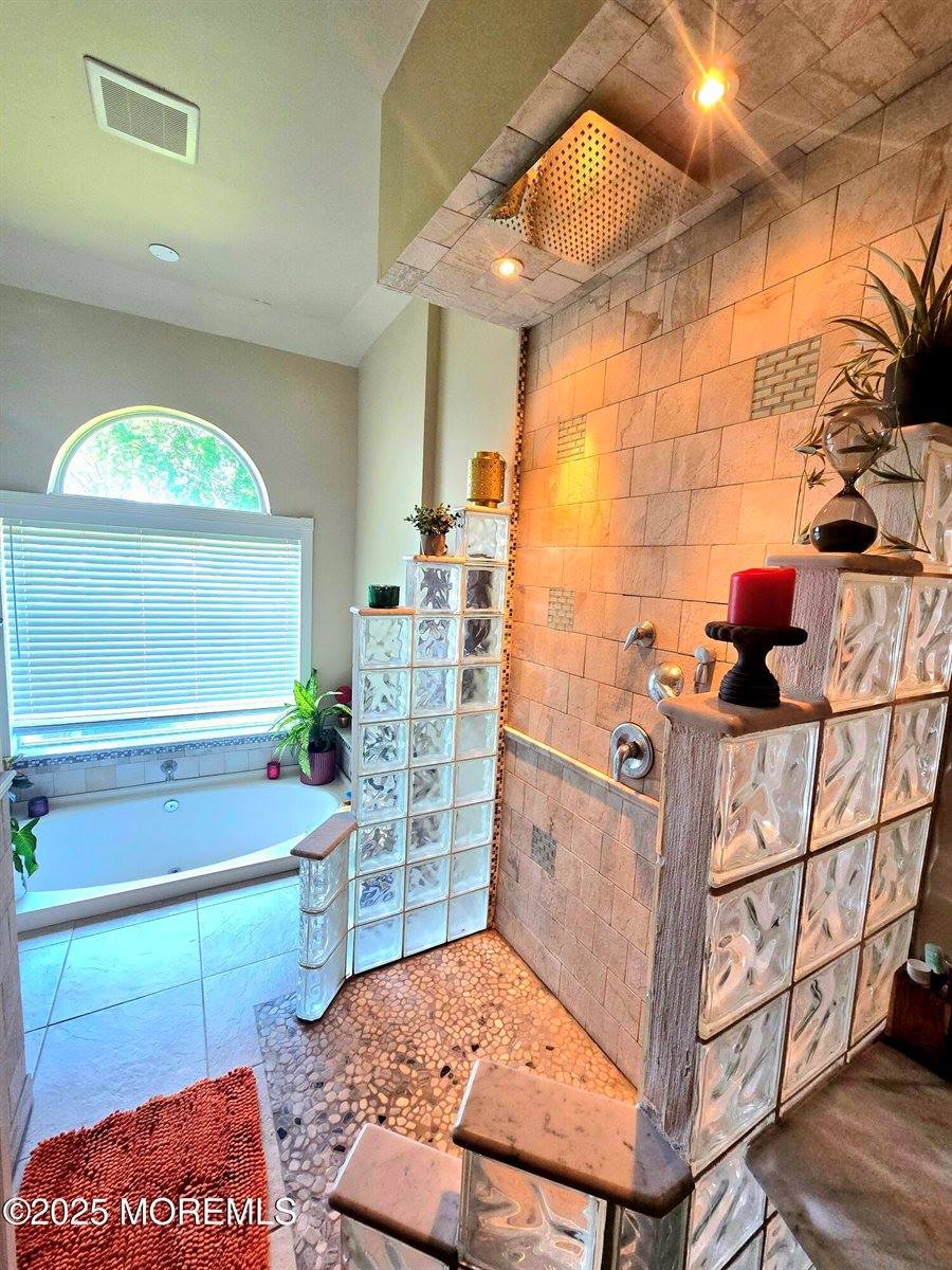 64 South Hope Chapel Road, Jackson, NJ 08527