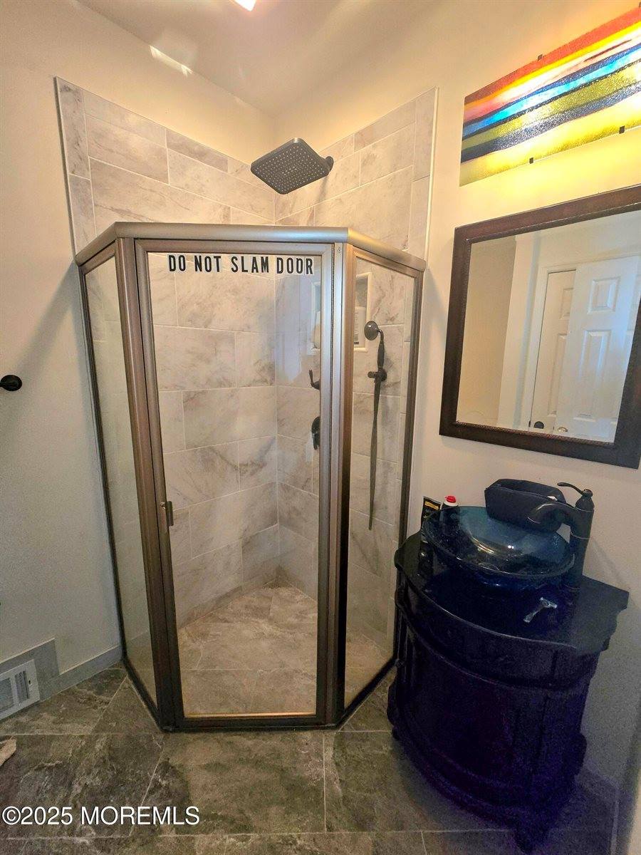 64 South Hope Chapel Road, Jackson, NJ 08527