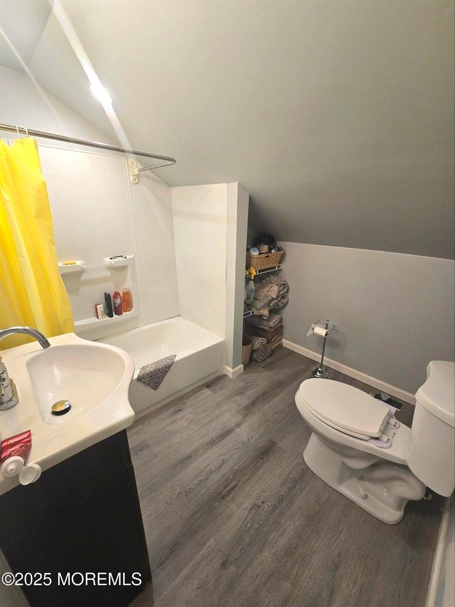 64 South Hope Chapel Road, Jackson, NJ 08527