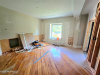 64 South Hope Chapel Road, Jackson, NJ 08527