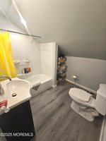 64 South Hope Chapel Road, Jackson, NJ 08527