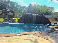 64 South Hope Chapel Road, Jackson, NJ 08527