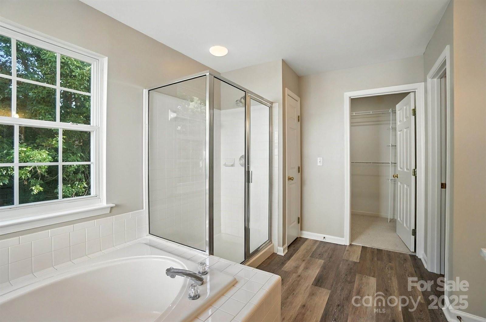 9709 Mitchell Glen Drive, Charlotte, NC 28277