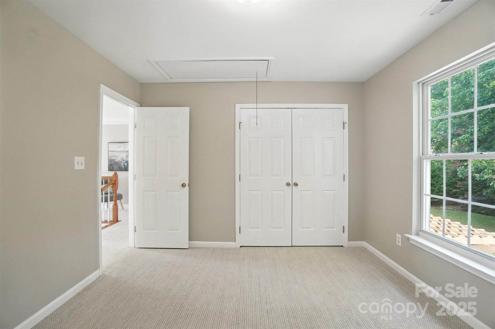 9709 Mitchell Glen Drive, Charlotte, NC 28277