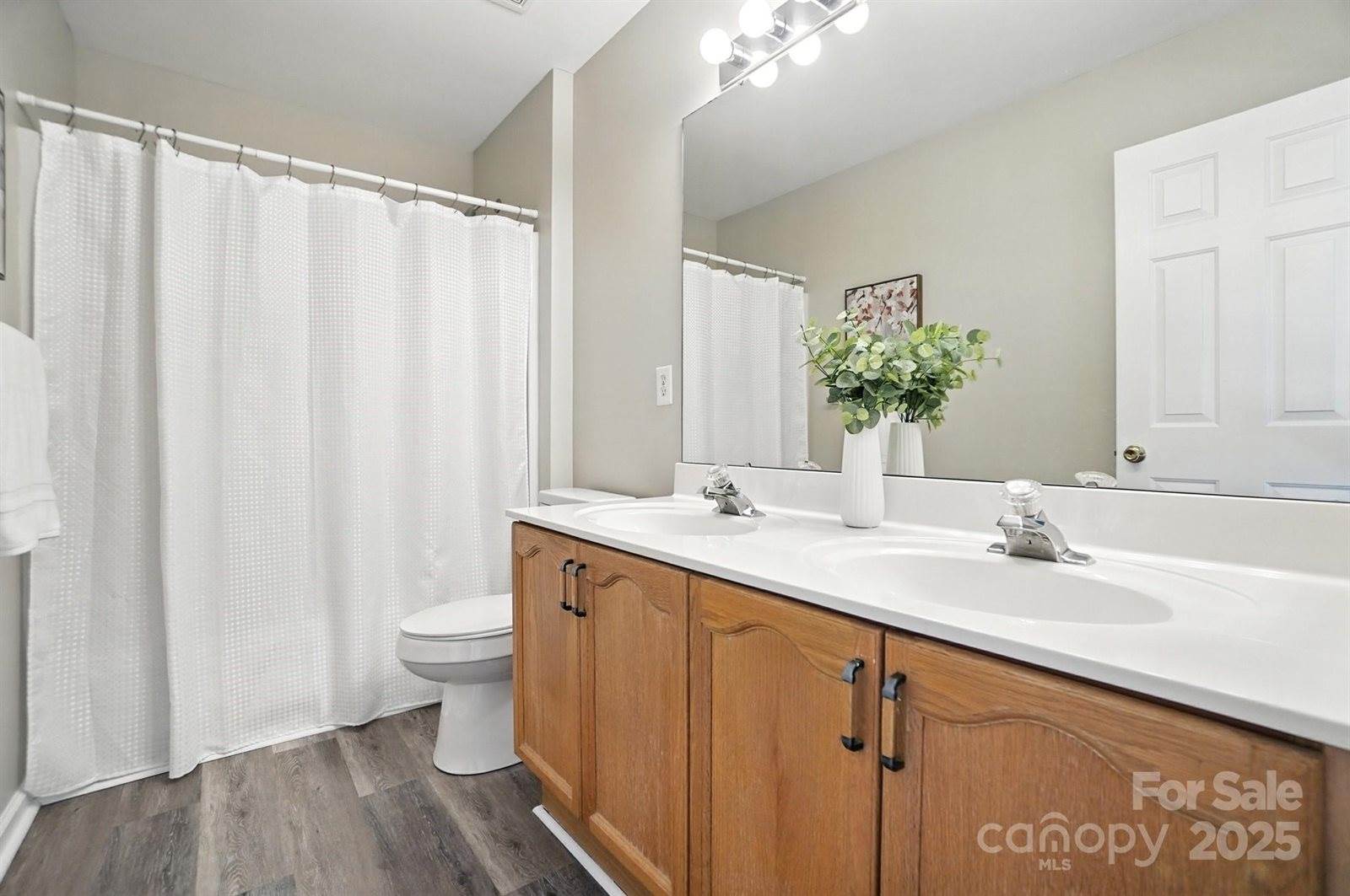 9709 Mitchell Glen Drive, Charlotte, NC 28277