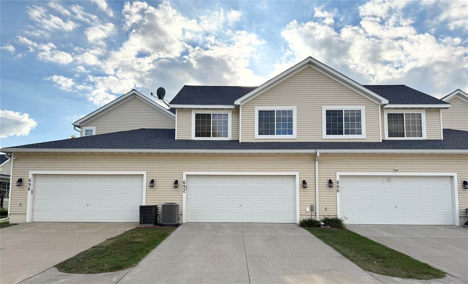692 SE Williams Court, Waukee, IA 50263