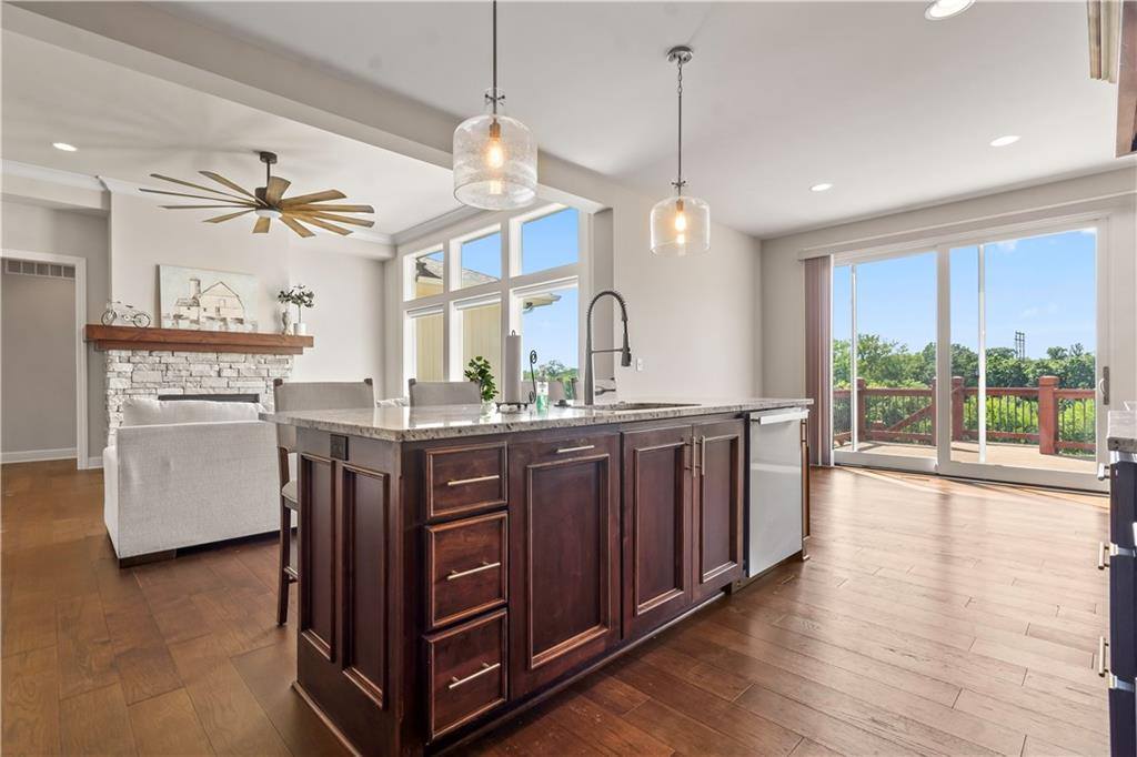 520 South 98th Street, Edwardsville, KS 66111