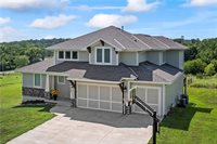 520 South 98th Street, Edwardsville, KS 66111