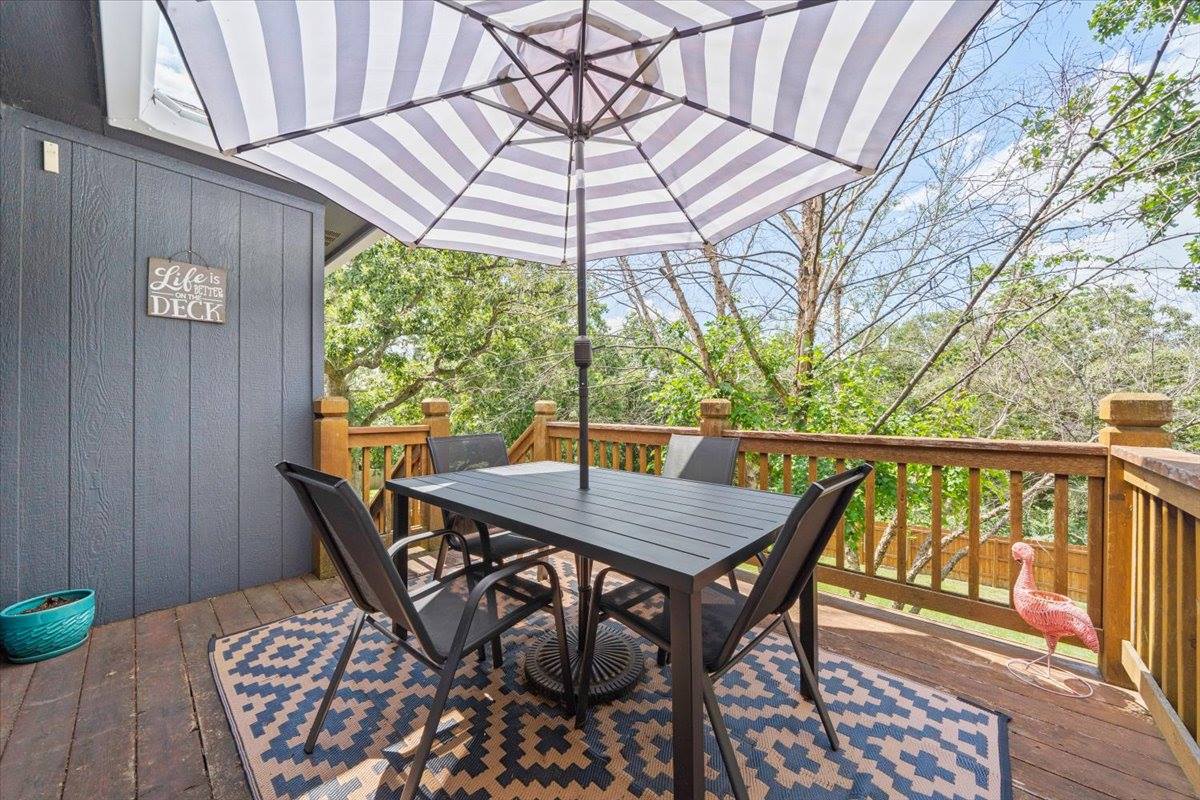 1548 South 105th Court, Edwardsville, KS 66111