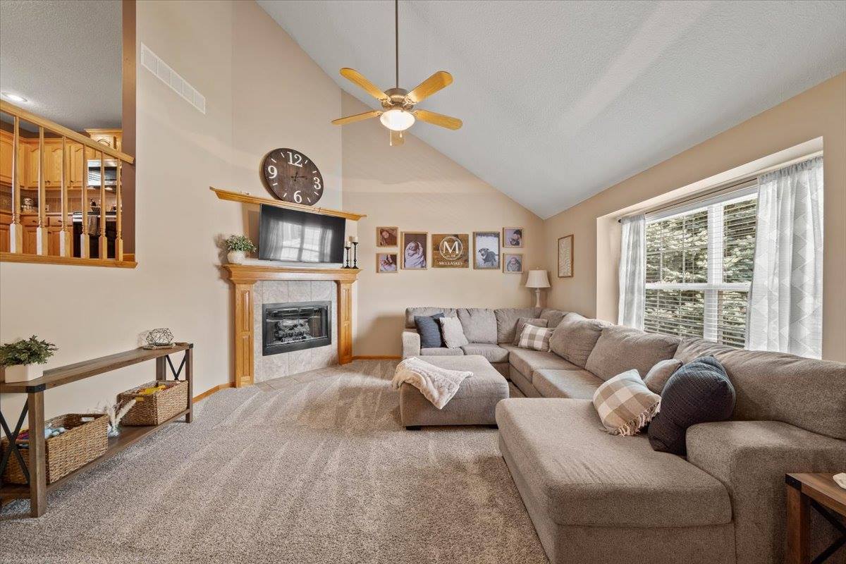 1548 South 105th Court, Edwardsville, KS 66111