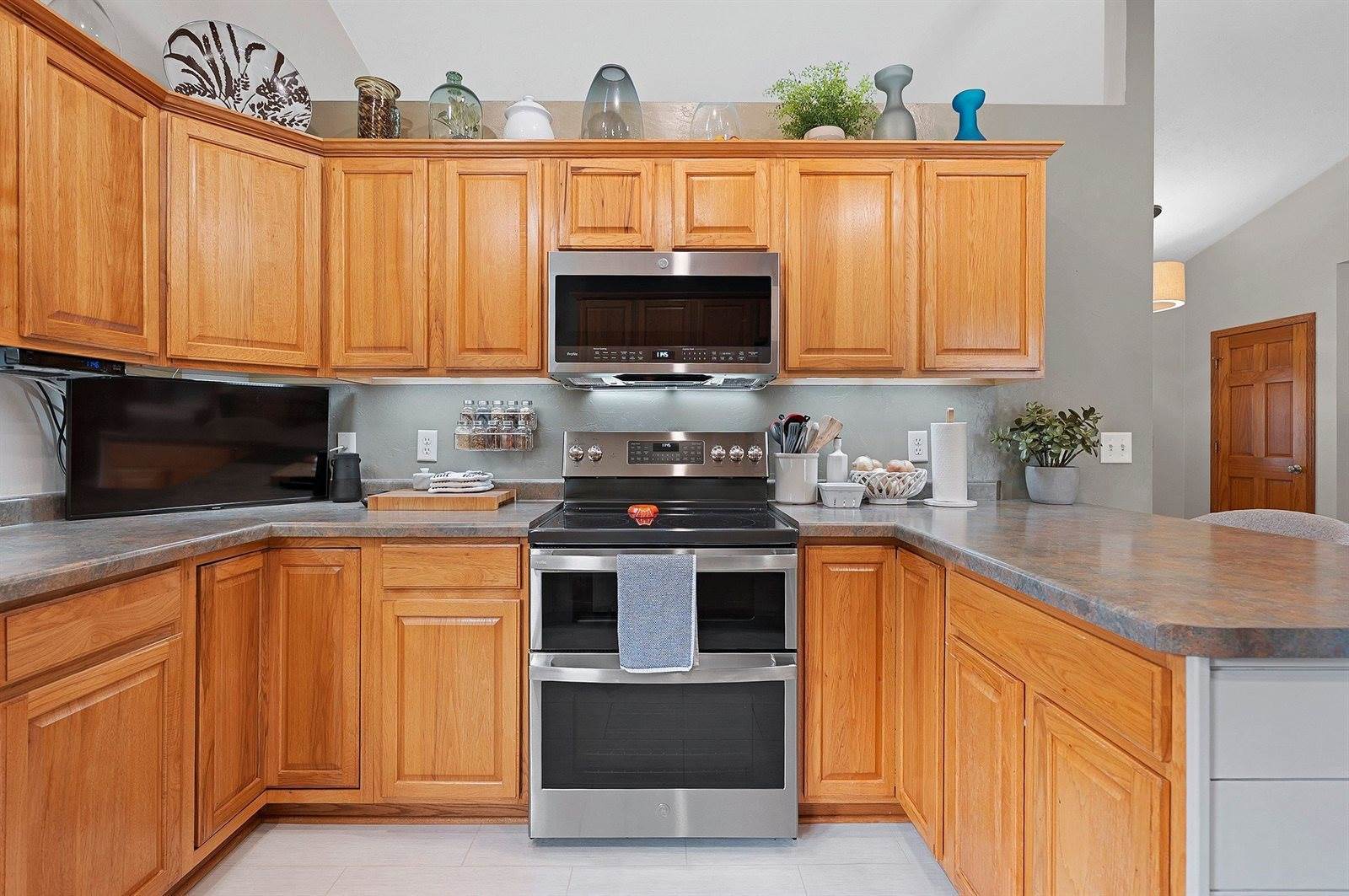 2339 Deer Prairie Drive, Neenah, WI 54956