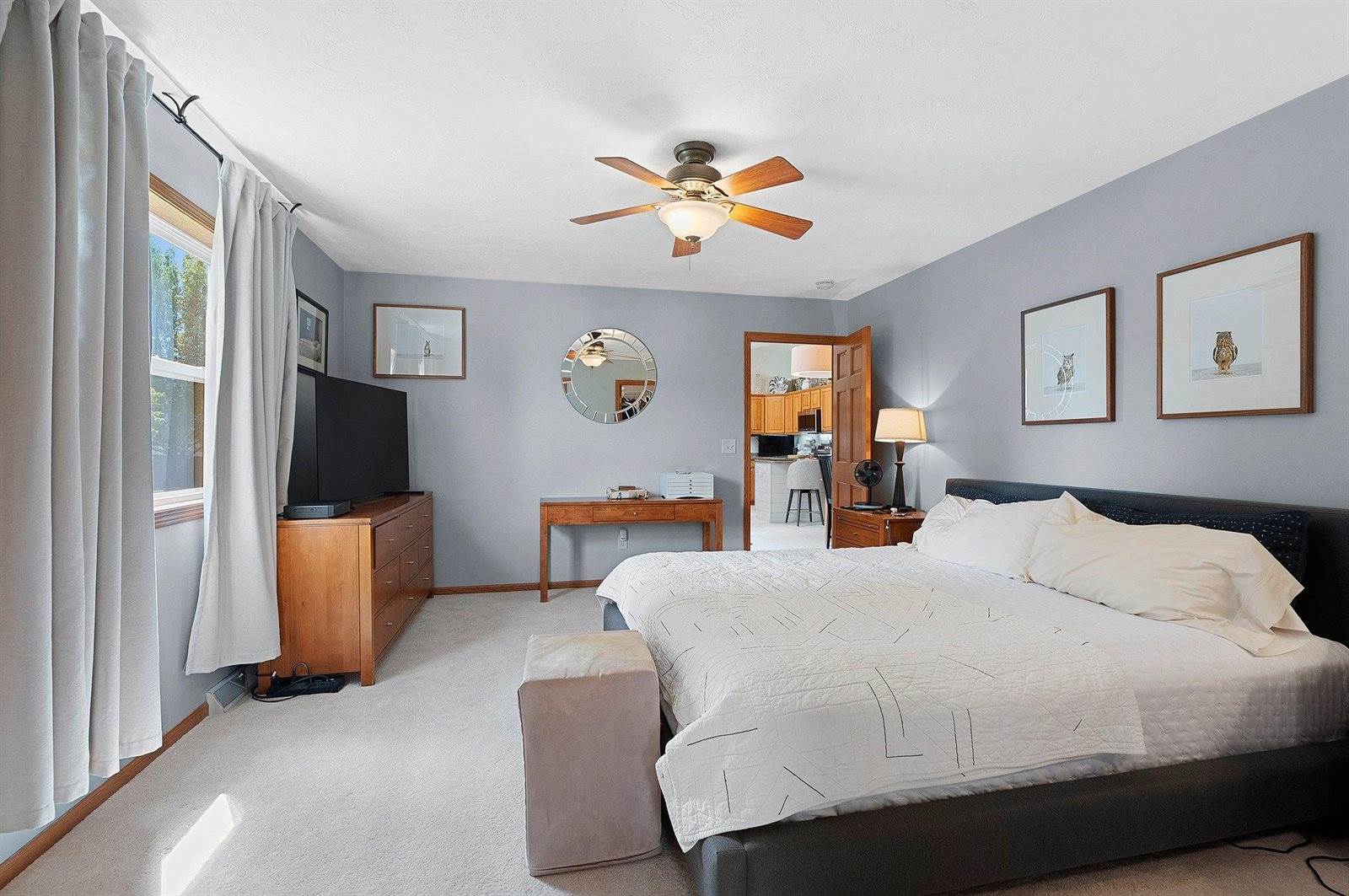 2339 Deer Prairie Drive, Neenah, WI 54956