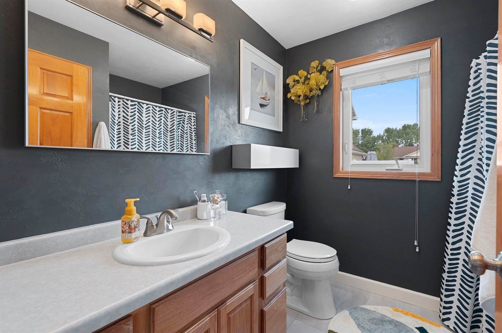 2339 Deer Prairie Drive, Neenah, WI 54956