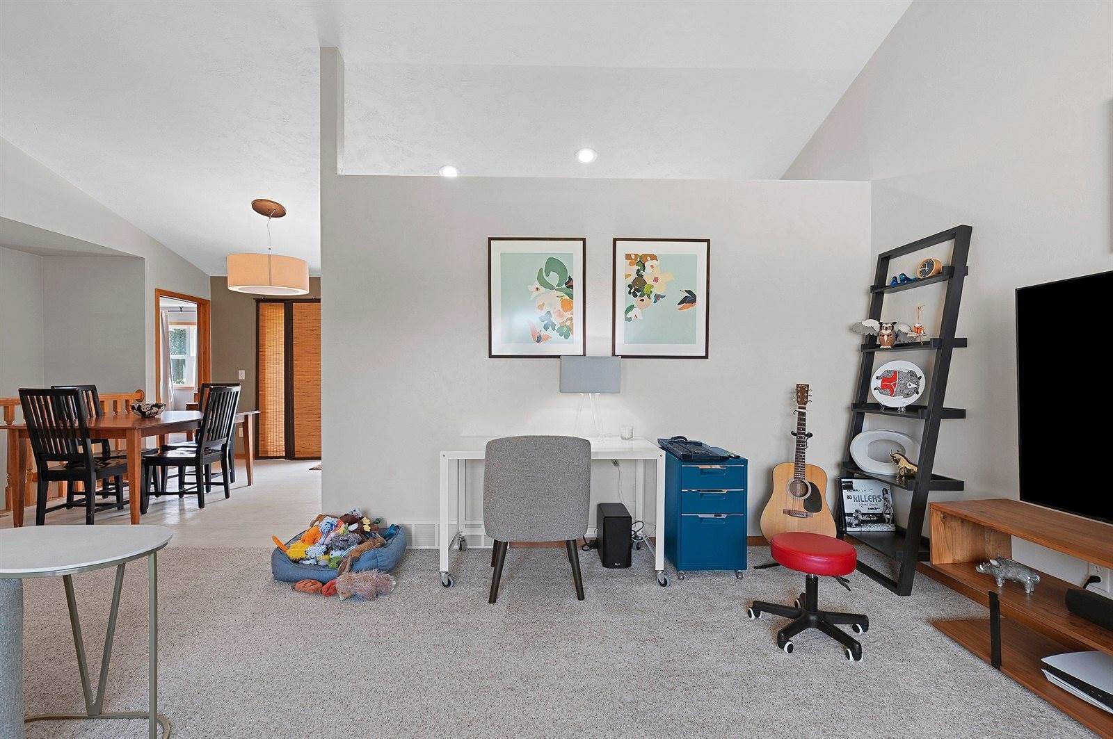 2339 Deer Prairie Drive, Neenah, WI 54956