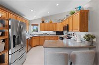 2339 Deer Prairie Drive, Neenah, WI 54956