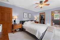 2339 Deer Prairie Drive, Neenah, WI 54956