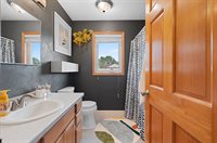 2339 Deer Prairie Drive, Neenah, WI 54956