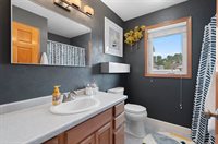 2339 Deer Prairie Drive, Neenah, WI 54956