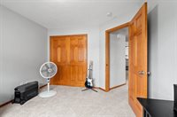 2339 Deer Prairie Drive, Neenah, WI 54956