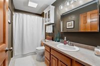 2339 Deer Prairie Drive, Neenah, WI 54956