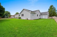 2339 Deer Prairie Drive, Neenah, WI 54956